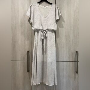 Sienna Sky‎ White/Gray Print V-Neck Flutter Sleeve Midi Dress Size Small